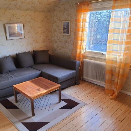 Liten Laegenhet 2 + 2 Pers Fågelfors 外观 照片